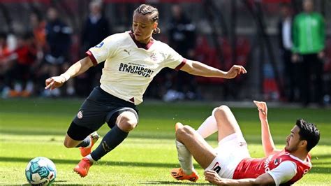 Xavi Simons: Netherlands midfielder set to rejoin PSG .